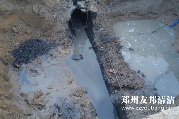 郑州某工地清洗后的污水管道